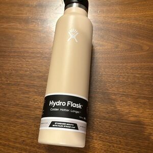 Never Used Hydro Flask 24 Oz Water Bottle Beach wood